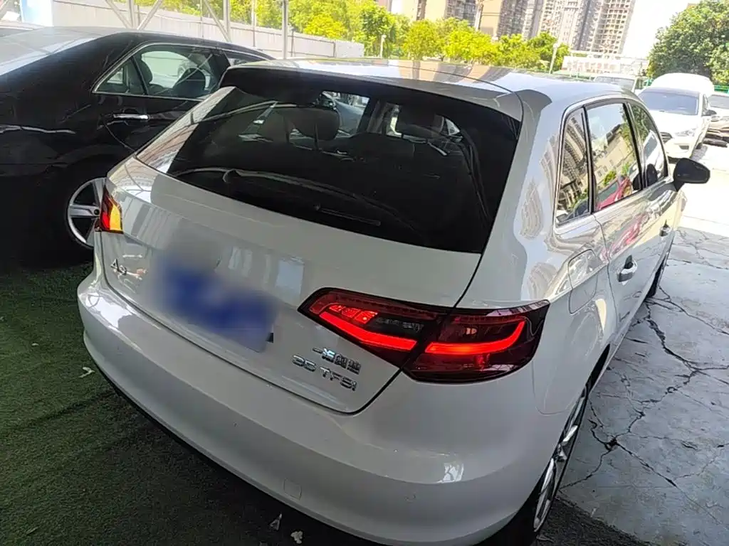 Photo 7 - Audi A3