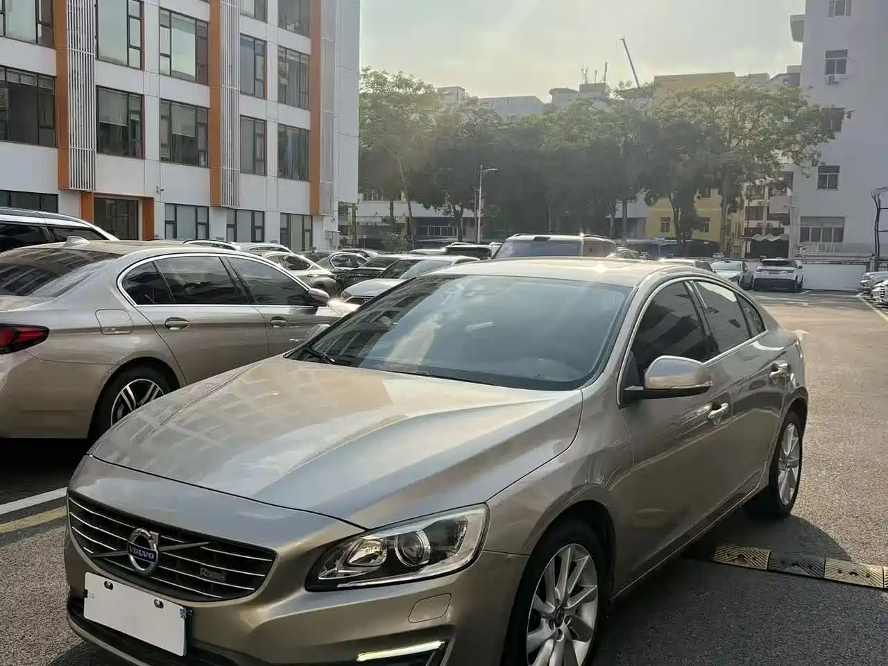 Volvo S60 (Import) 2013 2014 T5 Elegance Edition