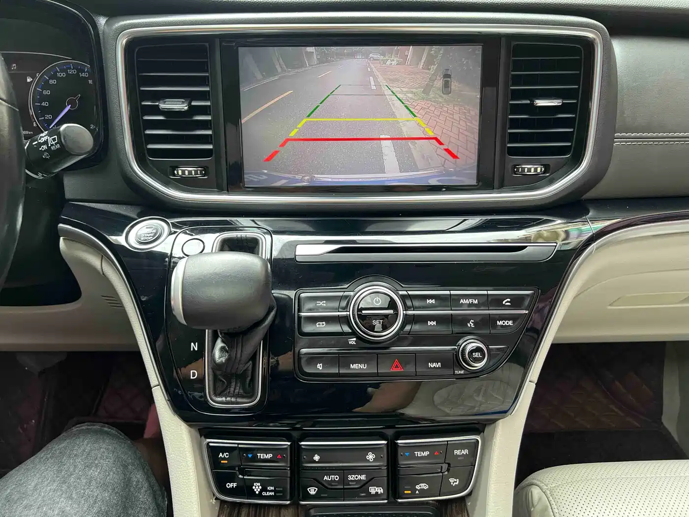 GAC Trumpchi Trumpchi M8 2018 320T Premium Edition фото 19