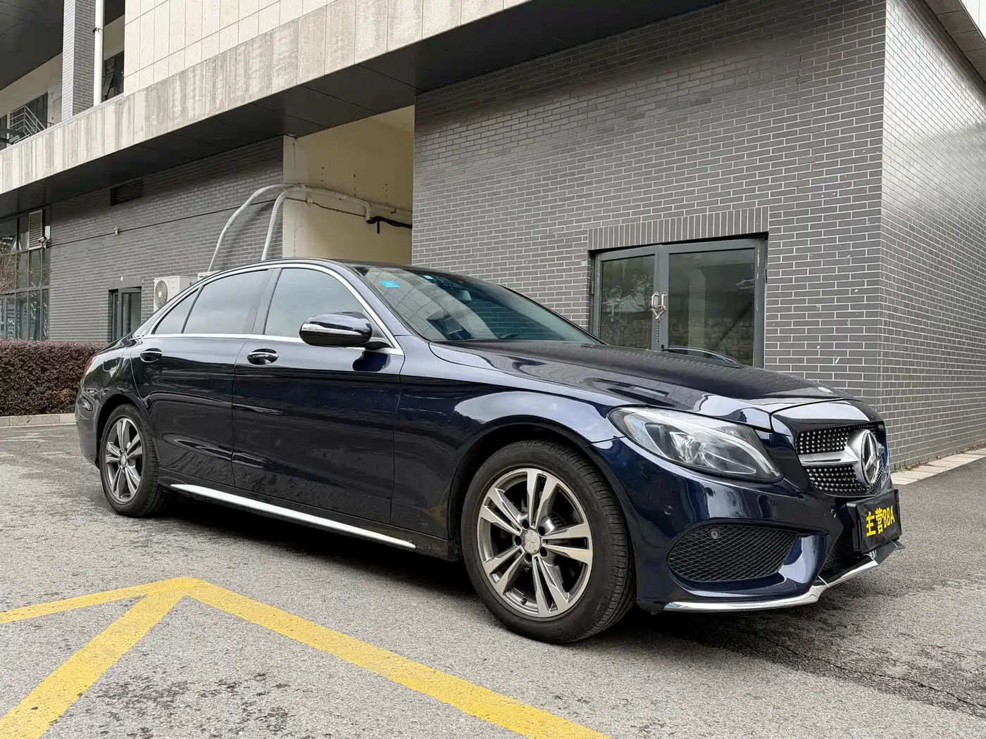 Mercedes-Benz C-Class 2015 Facelift C 200 L Sport фото 3