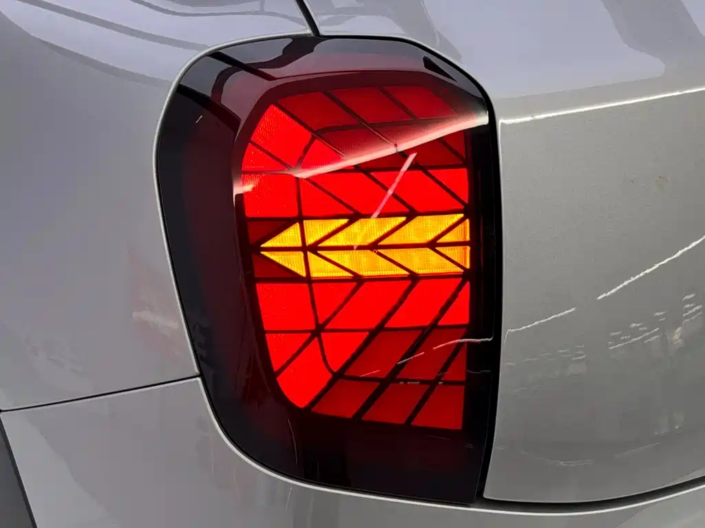 MINI Electric MINI ACEMAN 2025 2024 Model SE Artist
