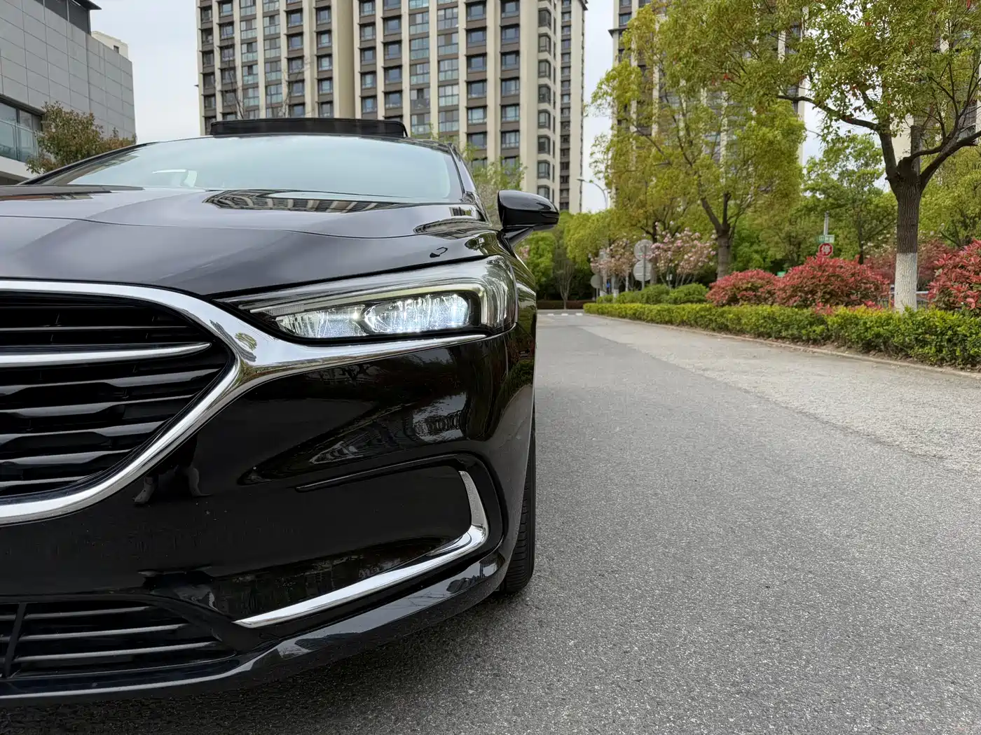 BUICK LACROSSE