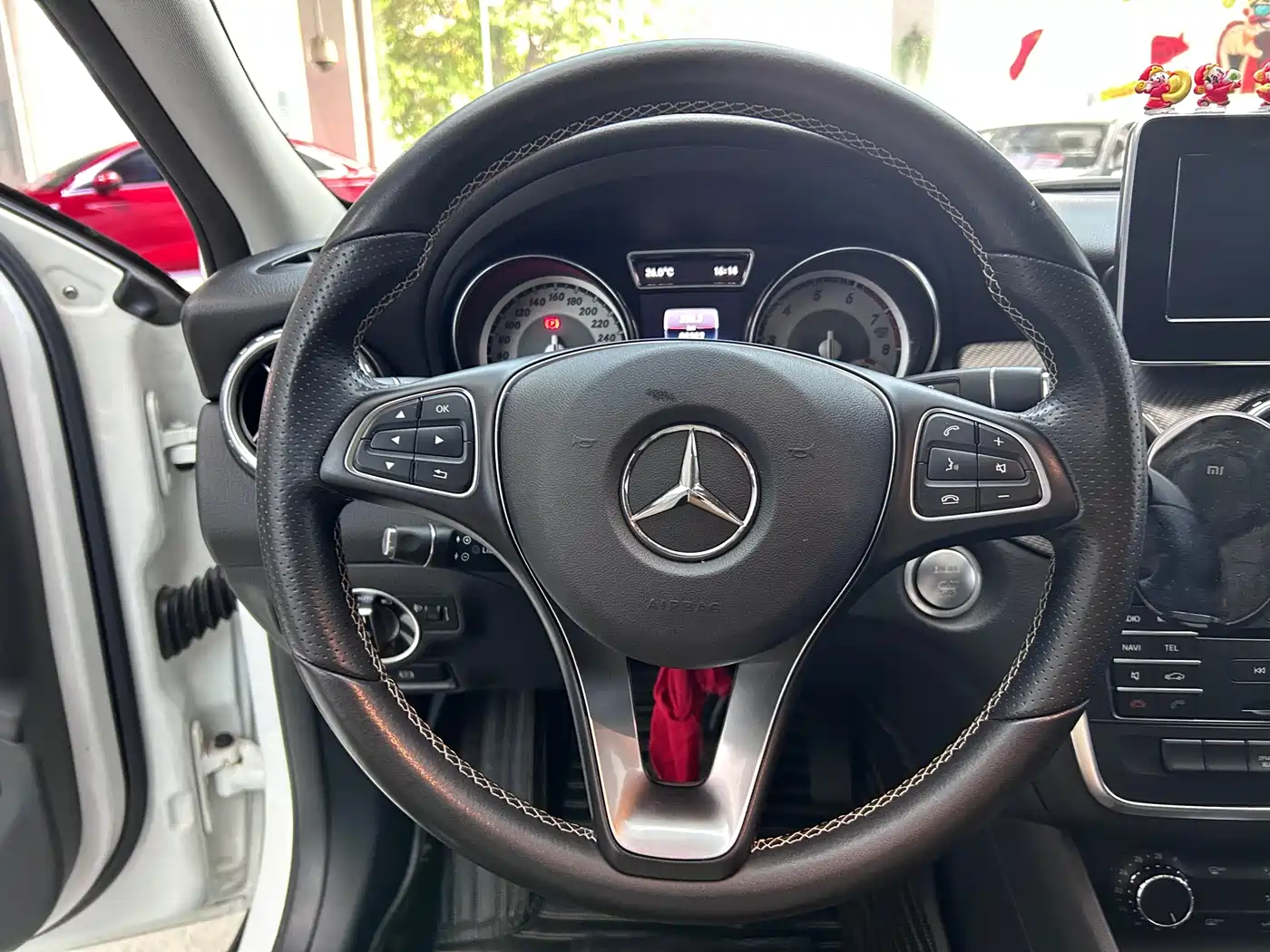 Mercedes-Benz GLA 2016 GLA 200 Dynamic фото 15