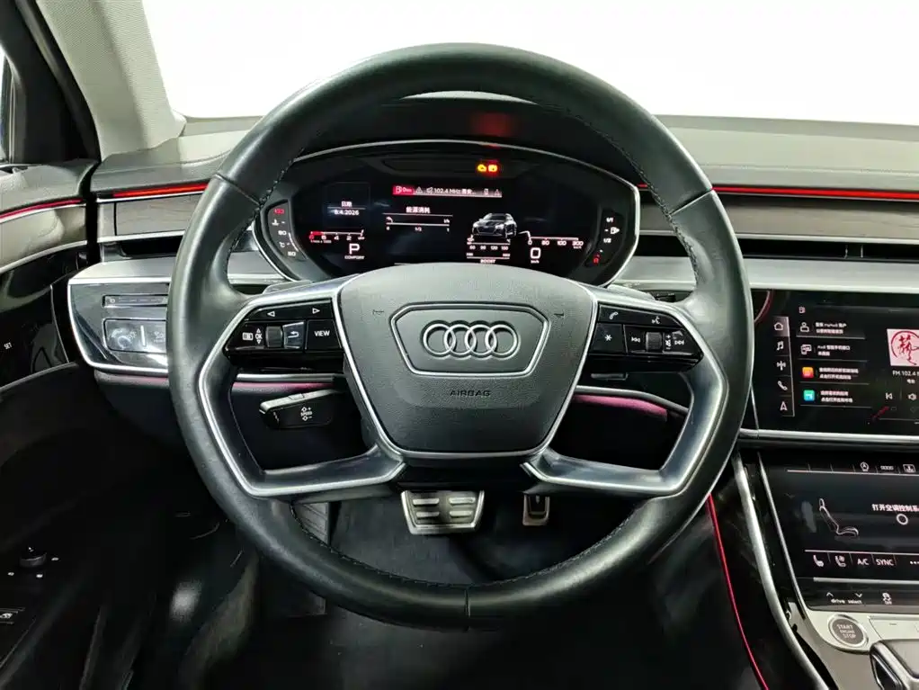 AUDI A8