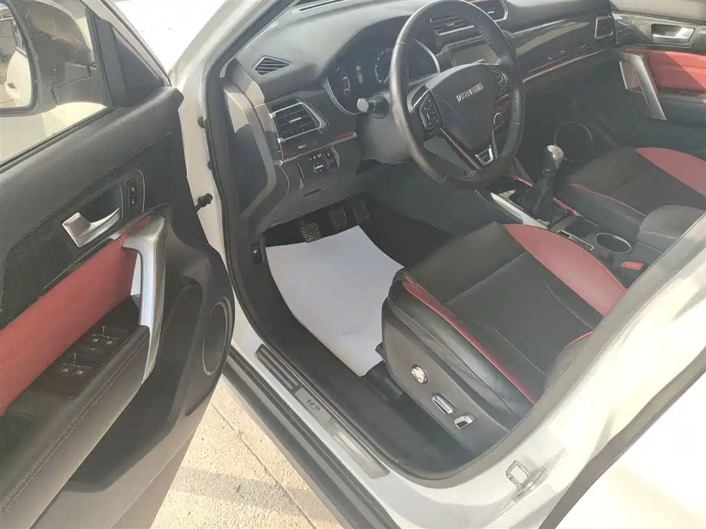 Haval H2 2017 Blue Label 1.5T Manual 2WD Luxury фото 13