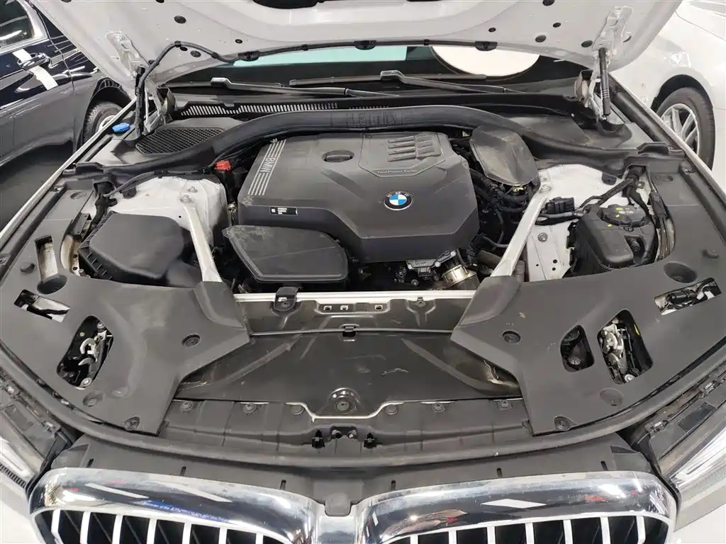 BMW 5 Series 2022 Model Second Facelift 525Li M Sport Package фото 20
