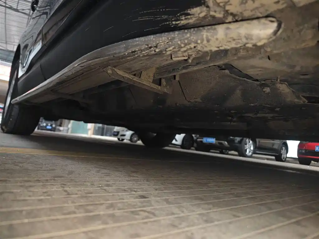 Фото 21 - Ford Edge