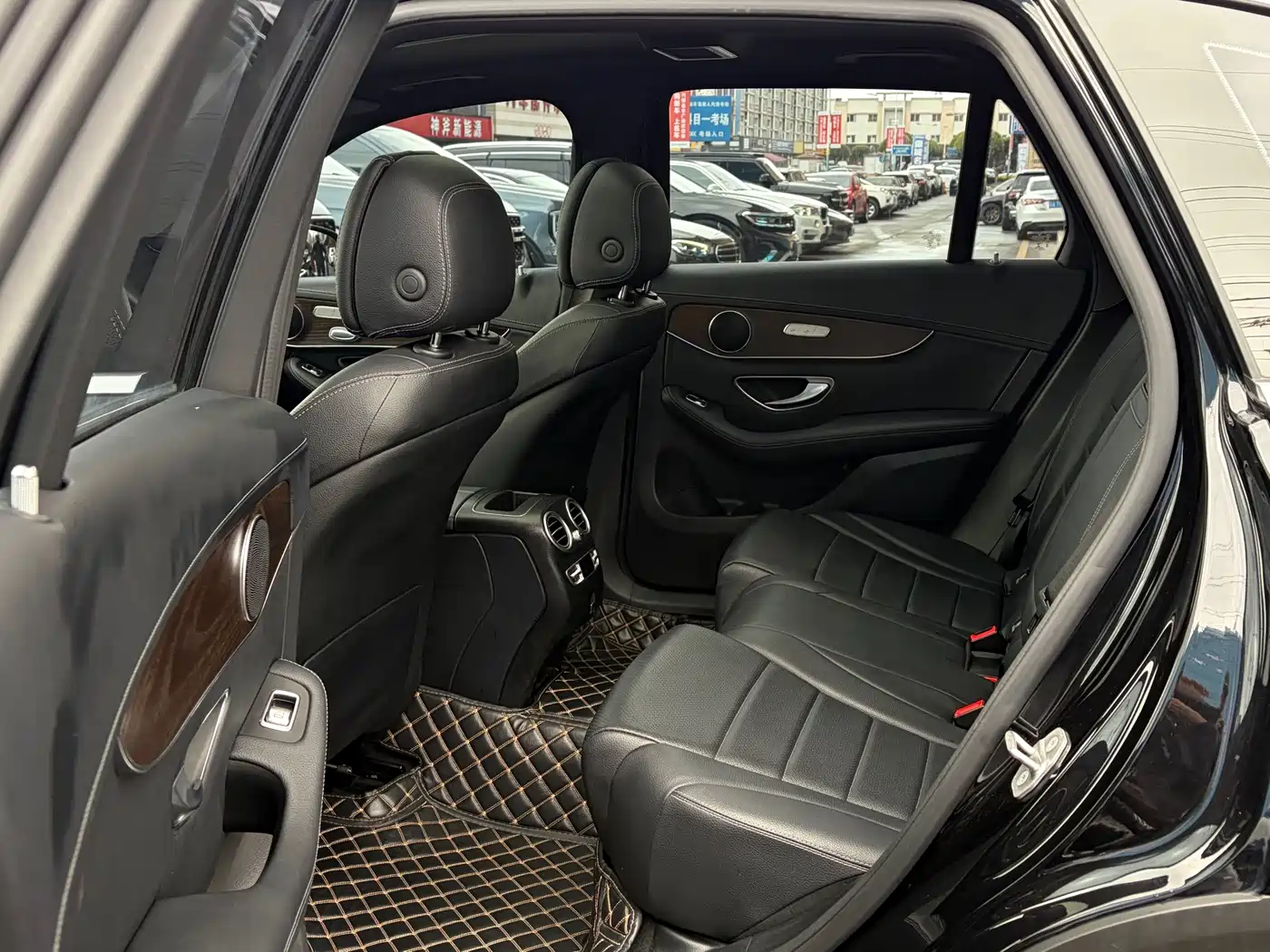 Mercedes-Benz GLC 2021 GLC 260 L 4MATIC Luxury фото 16