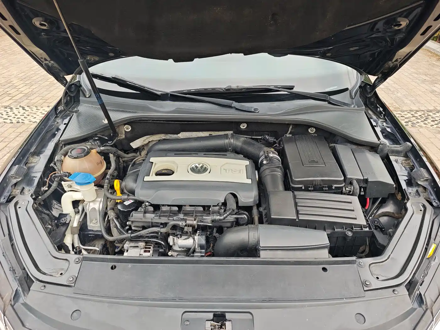 Photo 15 - Volkswagen Passat