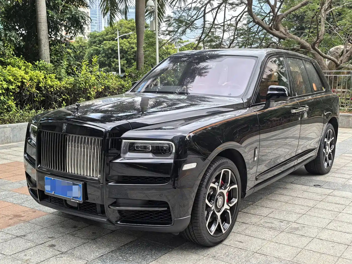 ROLLS-ROYCE CULLINAN
