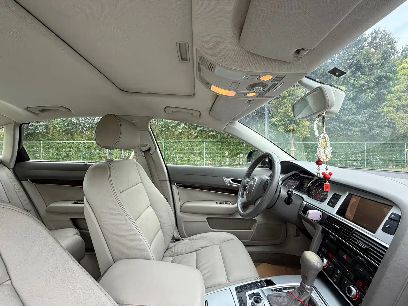 Audi A6L 2011 2.0 TFSI Automatic Comfort фото 19