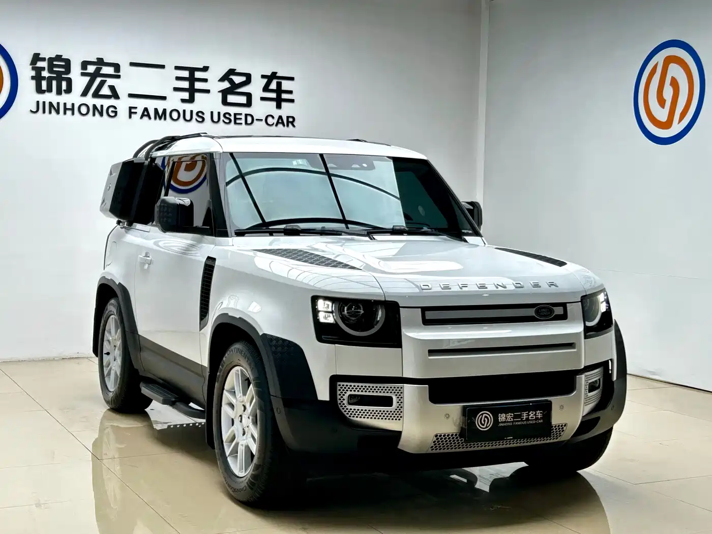 Land Rover Defender 2024 90 2.0T P300 S фото 3