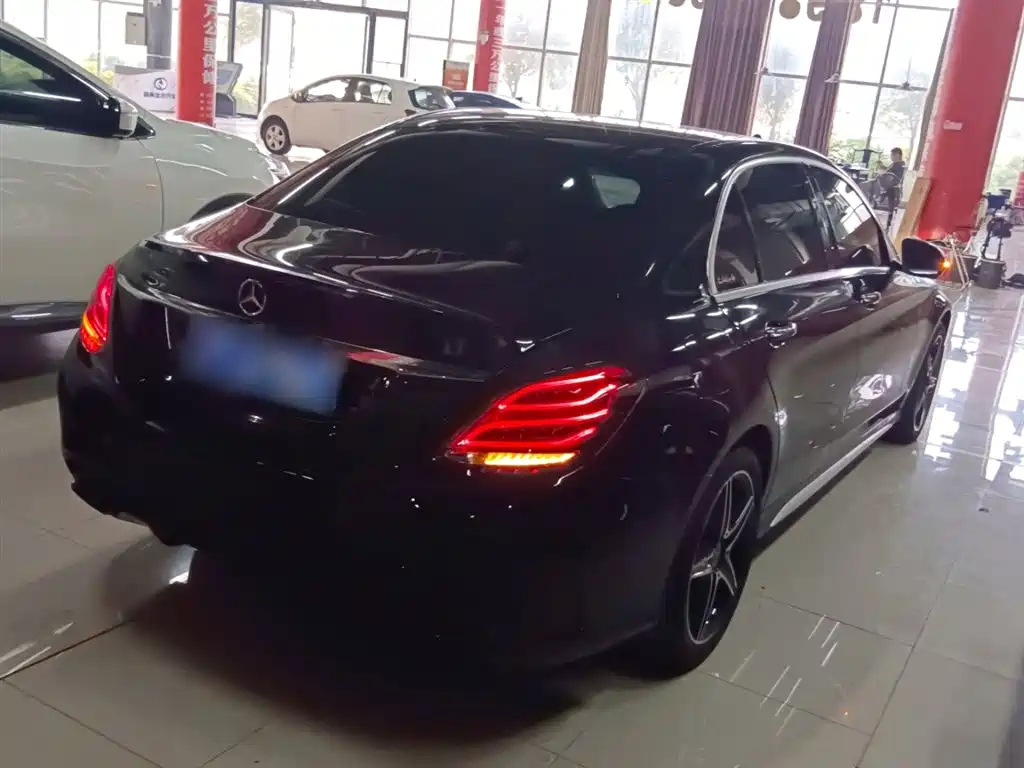 Mercedes-Benz C-Class 2017 Facelift C 200 L Sport Edition фото 7