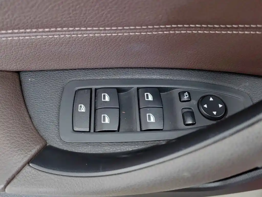 Фото 9 - BMW X1