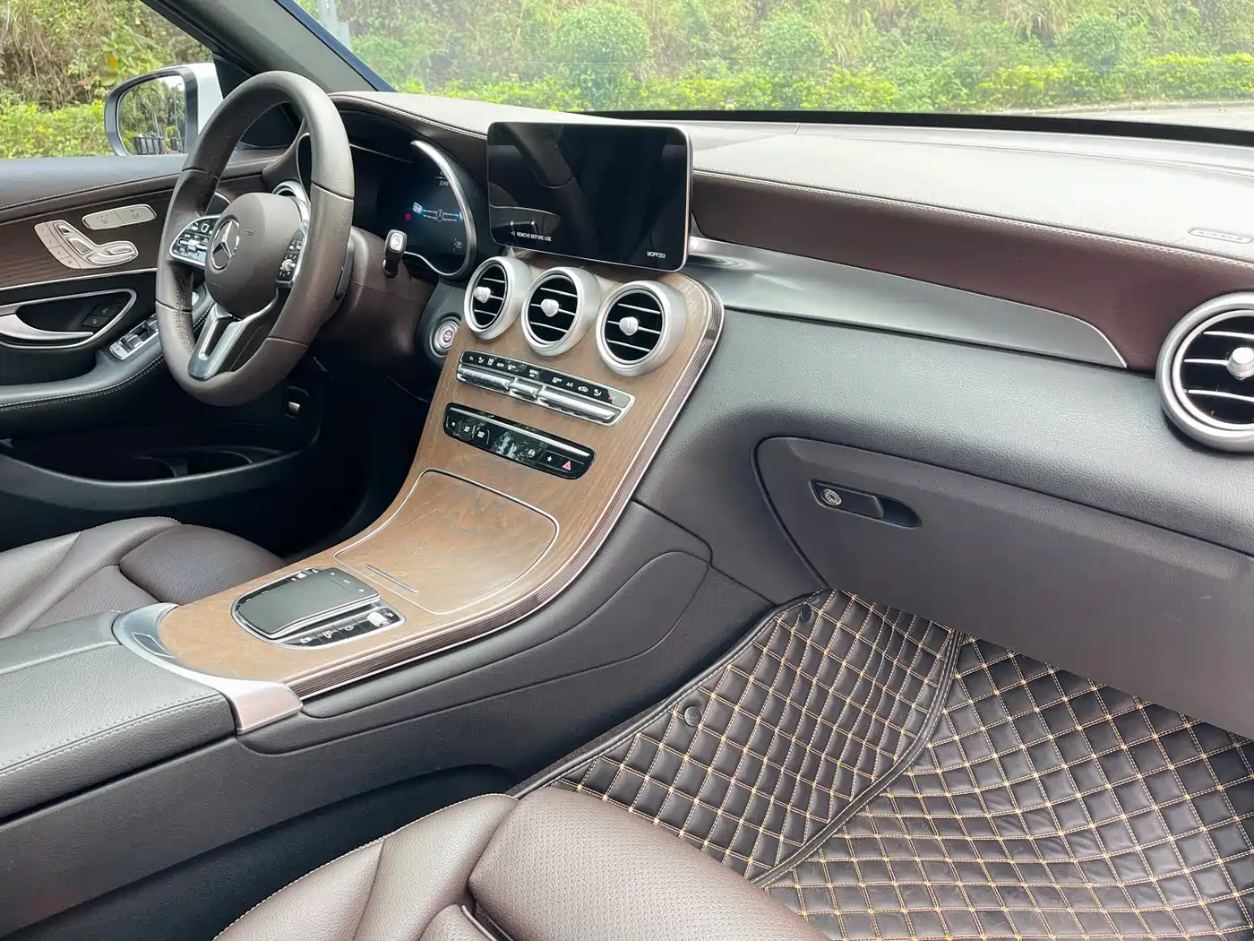 Mercedes-Benz GLC 2022 GLC 300 L 4MATIC Dynamic Collector's Edition фото 17