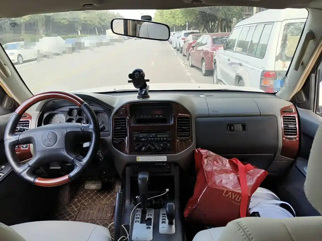 Mitsubishi Pajero 2009 2008 V73 3.0L AT GLX