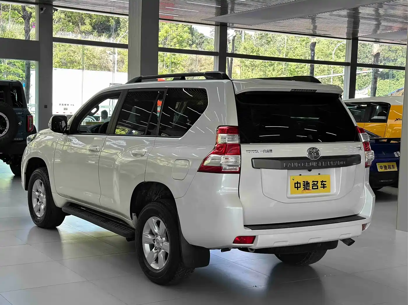 Toyota Prado 2016 2.7L Auto Luxury Edition фото 7