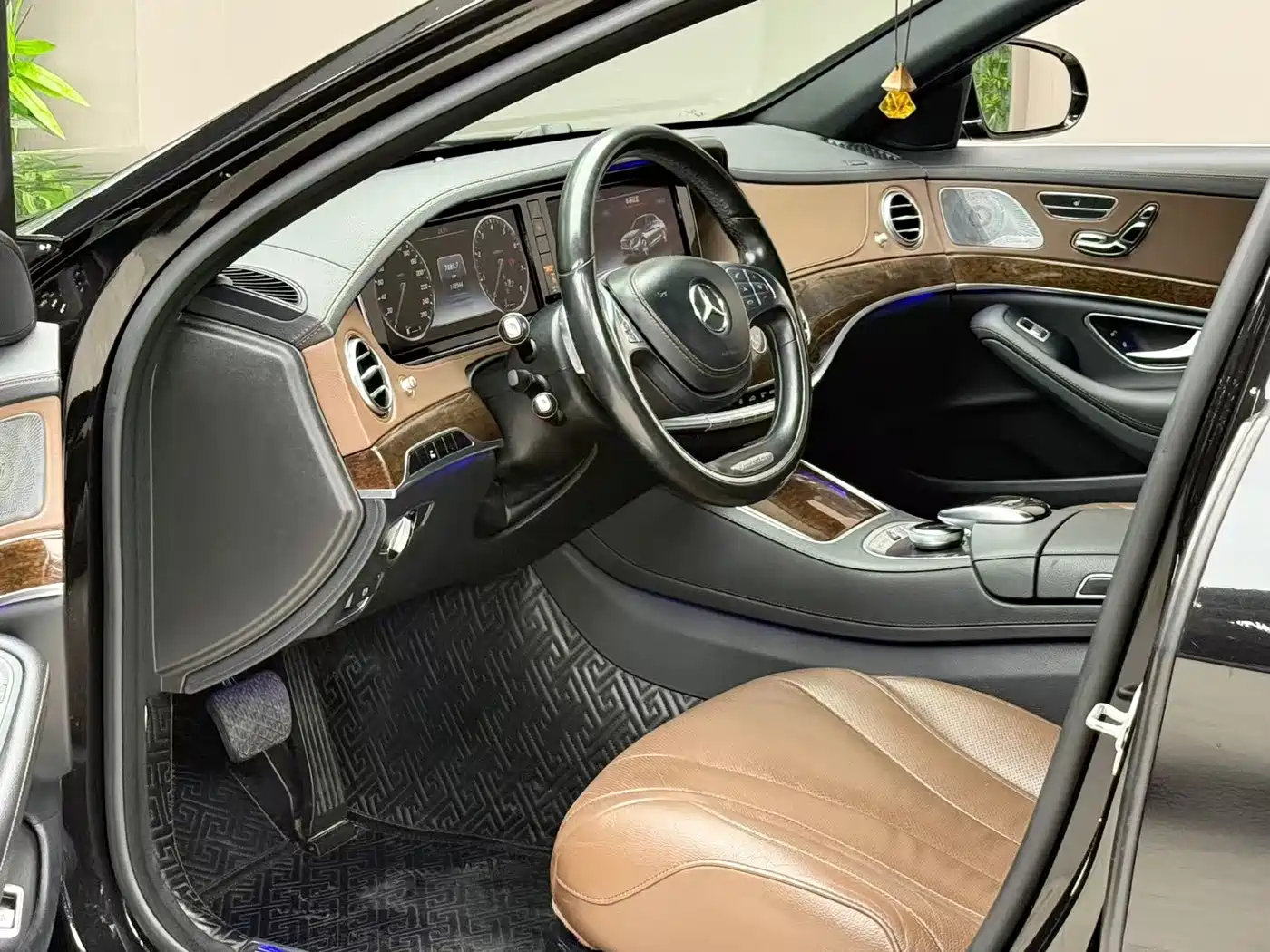 Mercedes-Benz S-Class 2014 S 320 L Business фото 5