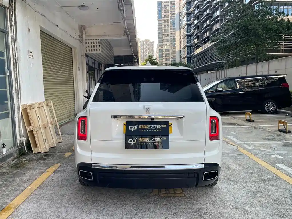 Rolls-Royce Cullinan 2024 4-Seater фото 25