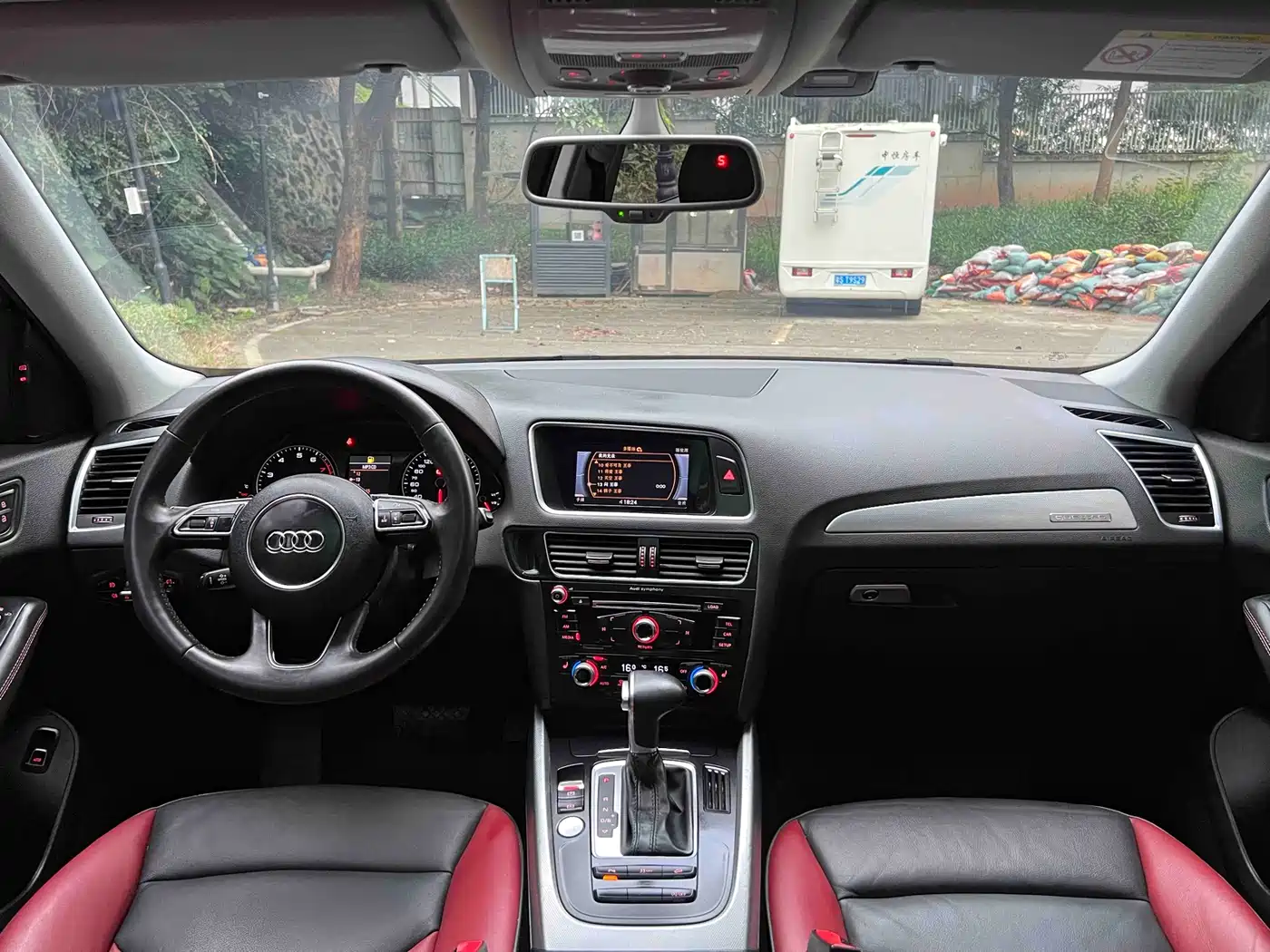 Audi Q5 2018 Collector's Edition 40 TFSI Technology фото 12
