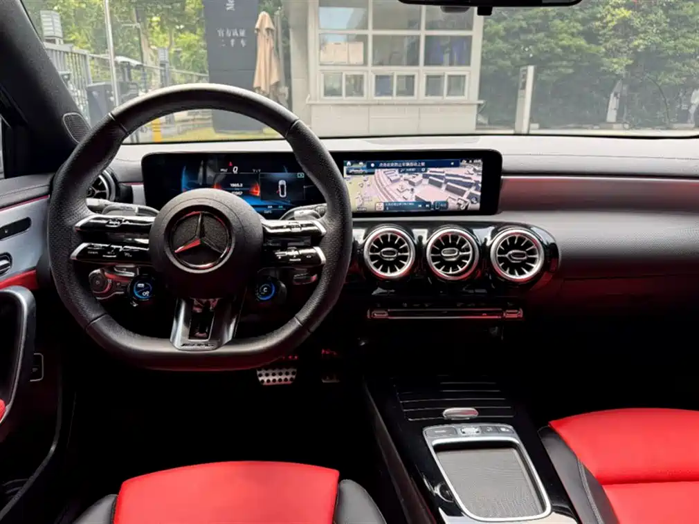 Mercedes-Benz A-Class AMG 2025 2025 AMG A 35 L 4MATIC