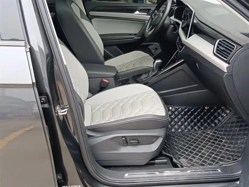 Volkswagen Tayron 2024 330TSI 2WD Luxury Plus Advanced фото 25