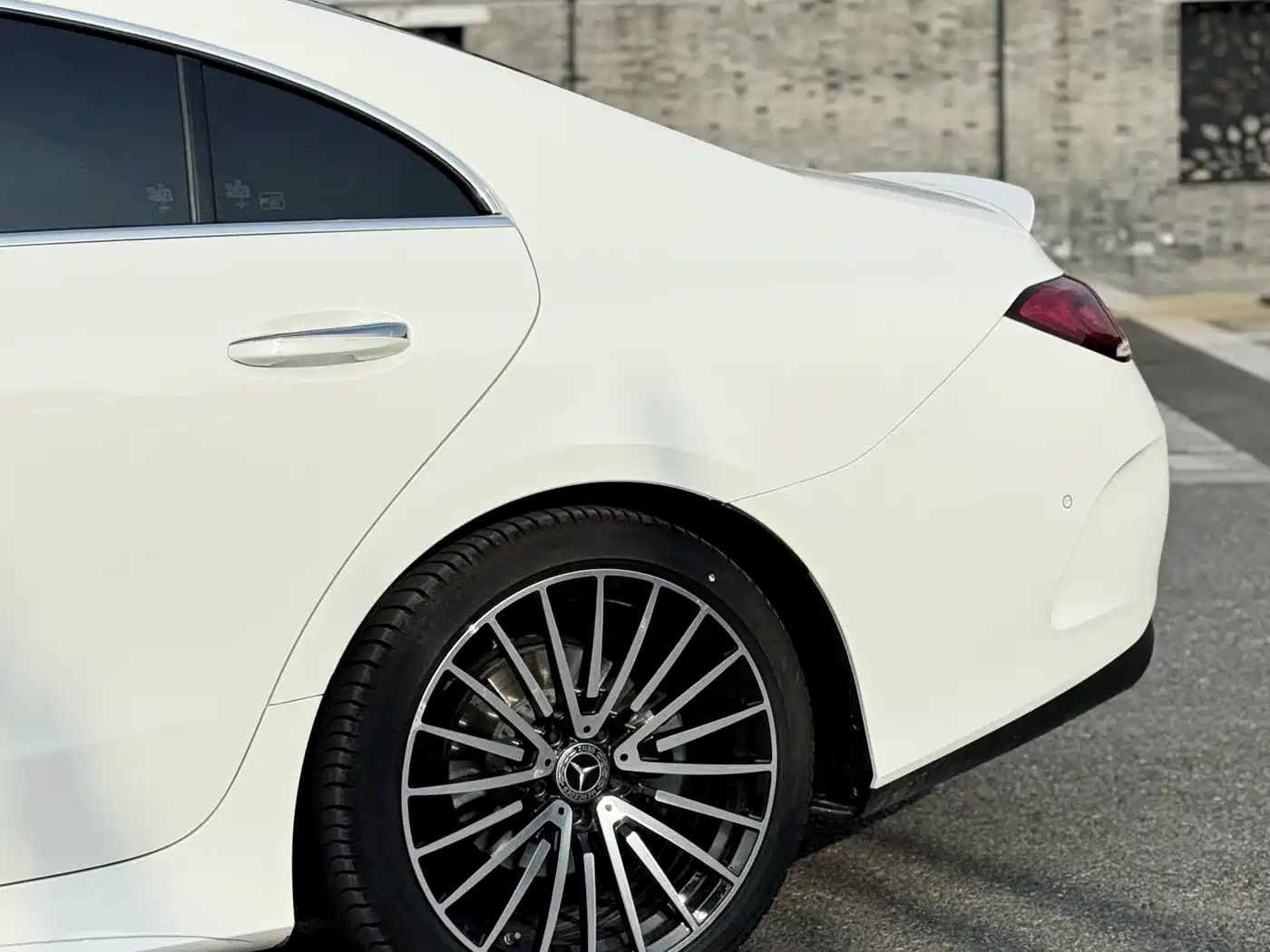 MERCEDES-BENZ CLS