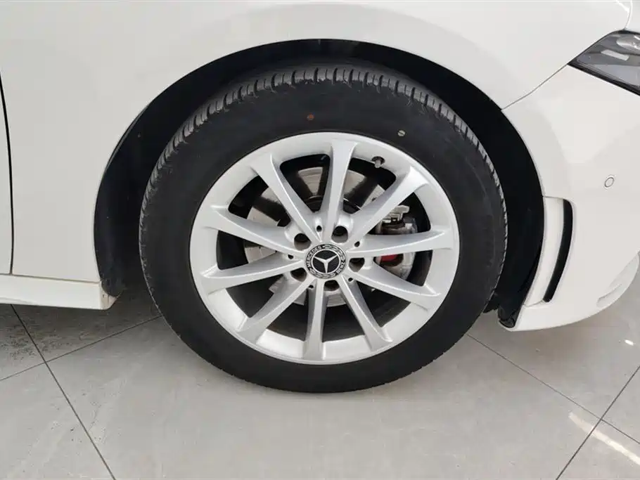 Mercedes-Benz A-Class 2020 Facelift A 200 L Sport Sedan Fashion фото 6