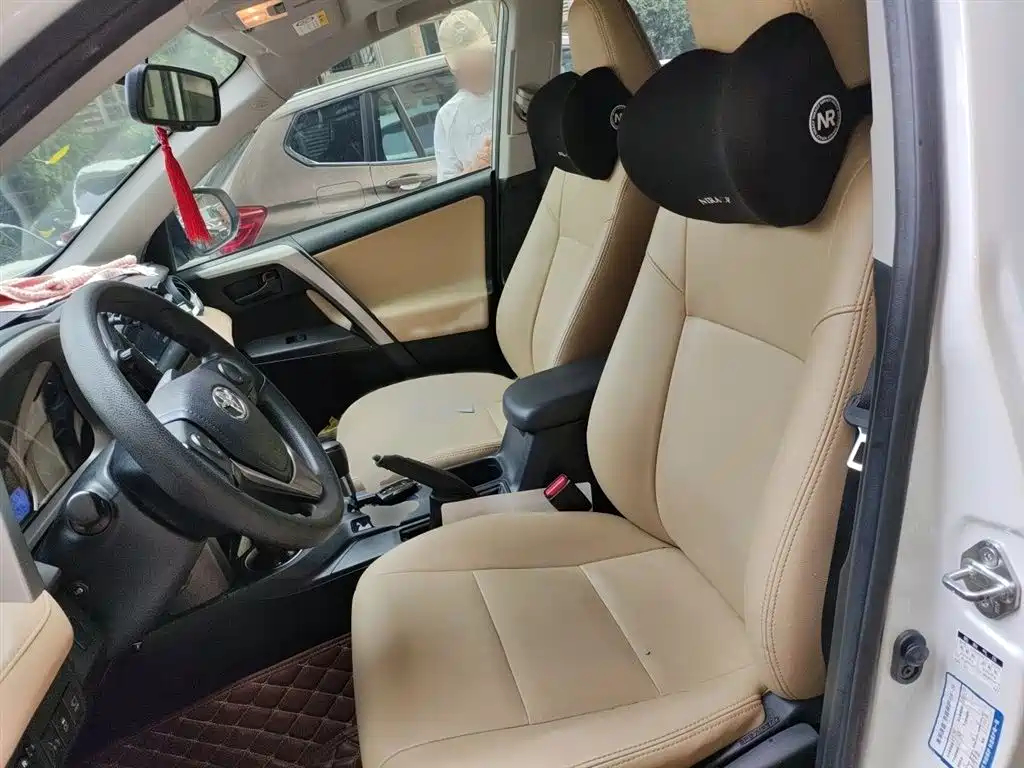 Toyota RAV4 Rongfang 2016 2.0L CVT 2WD Trend (China V) фото 8