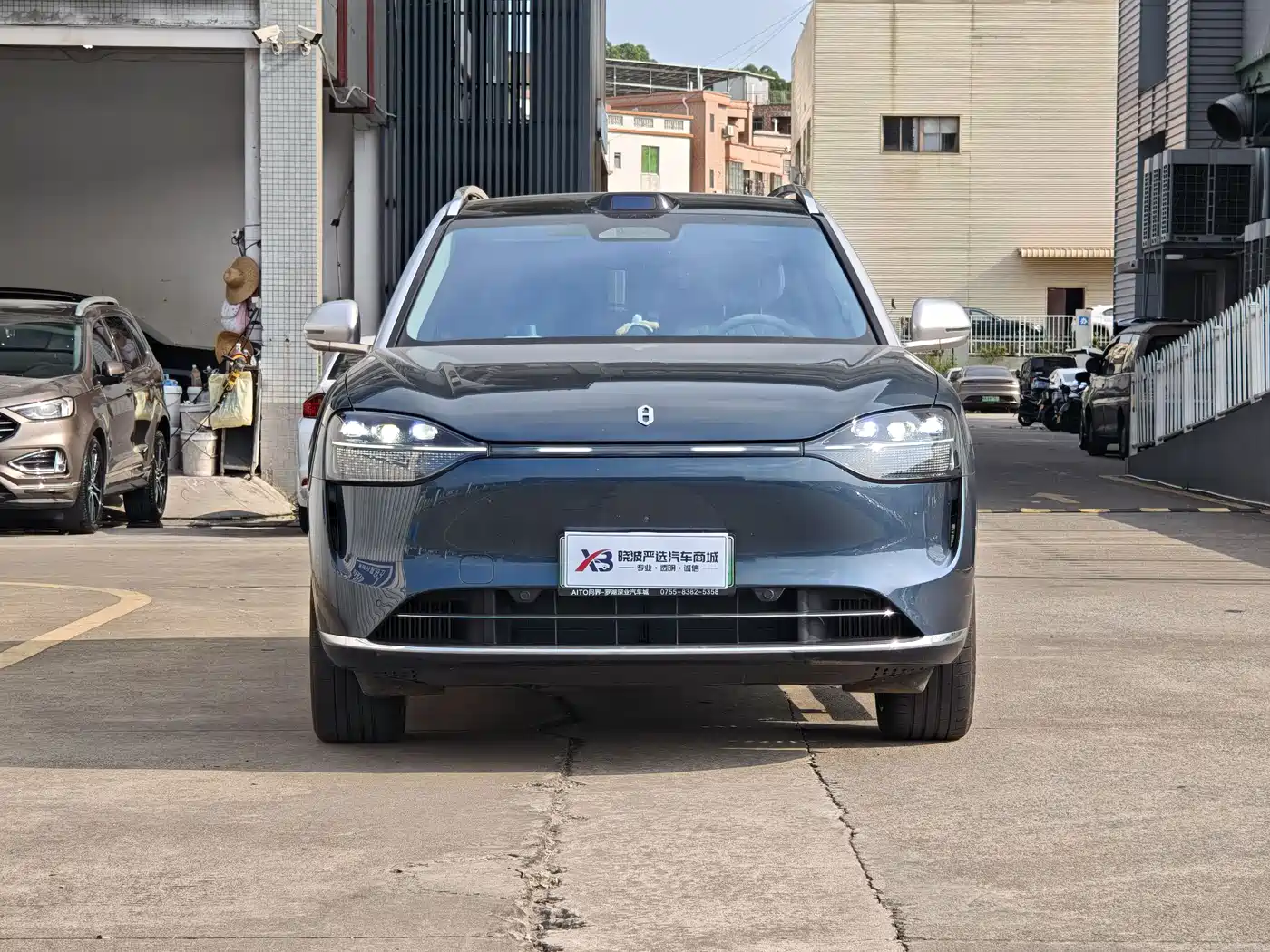 AITO Wenjie AITO M9 2024 Range Extender Max 52kWh 6-seater фото 2