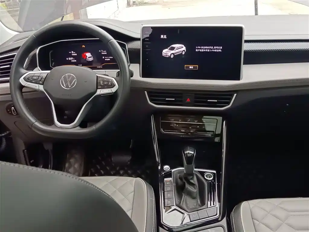 Volkswagen Tayron 2024 330TSI 2WD Luxury Plus Advanced фото 10