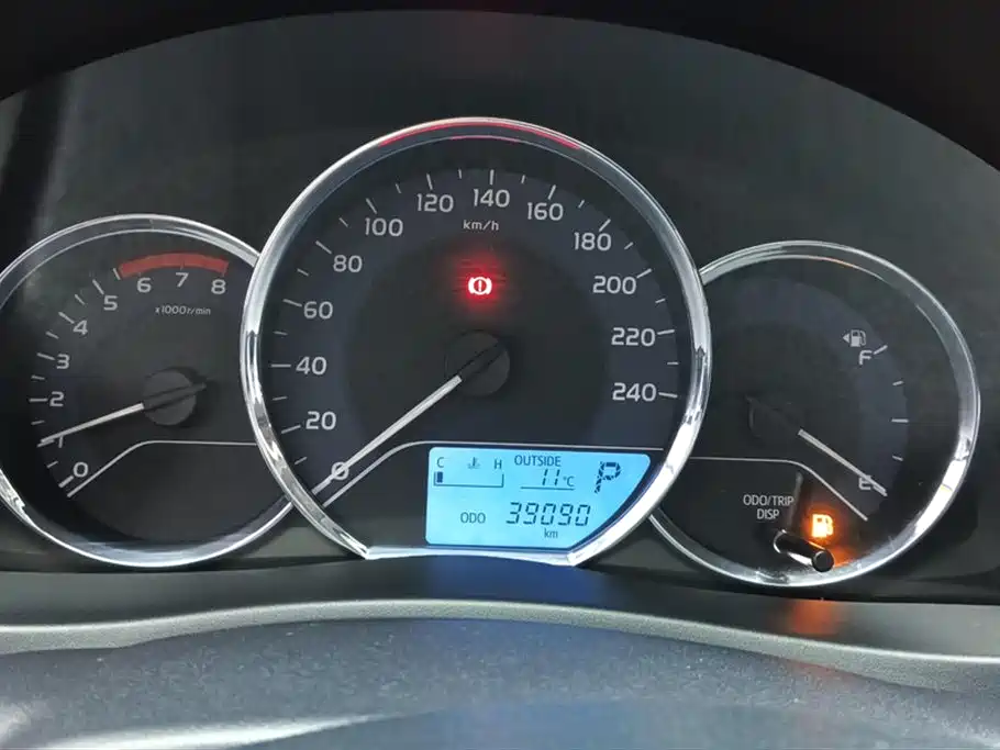 Toyota Corolla 2017 Facelift 1.2T S-CVT GL фото 14
