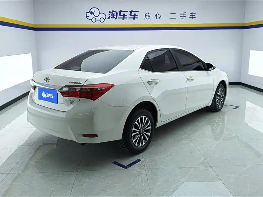 Toyota Corolla 2017 Facelift 1.2T S-CVT GL фото 3