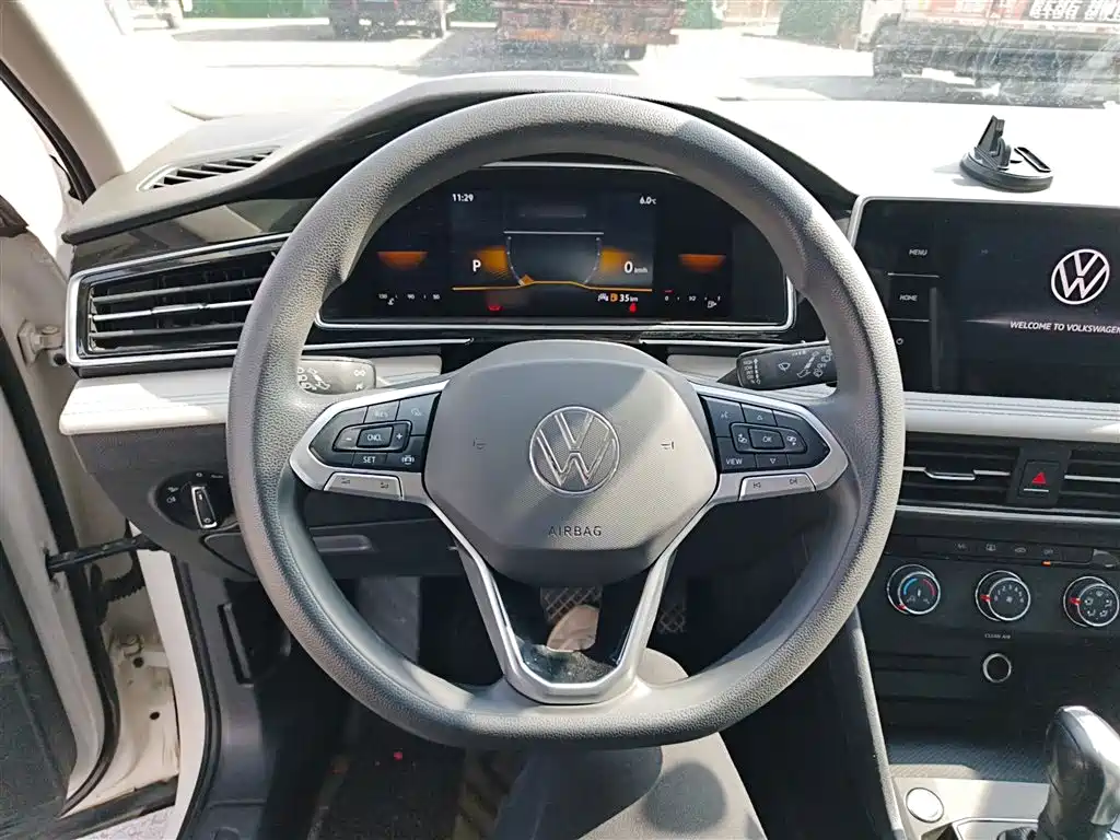 Volkswagen Tiguan L 2022 330TSI Automatic 2WD Comfort Edition фото 7