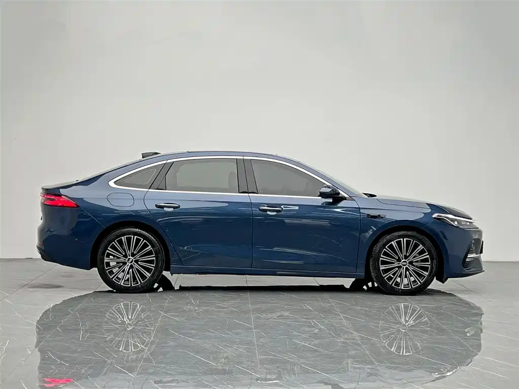 Geely Galaxy Galaxy A7 2025 EM-i фото 7