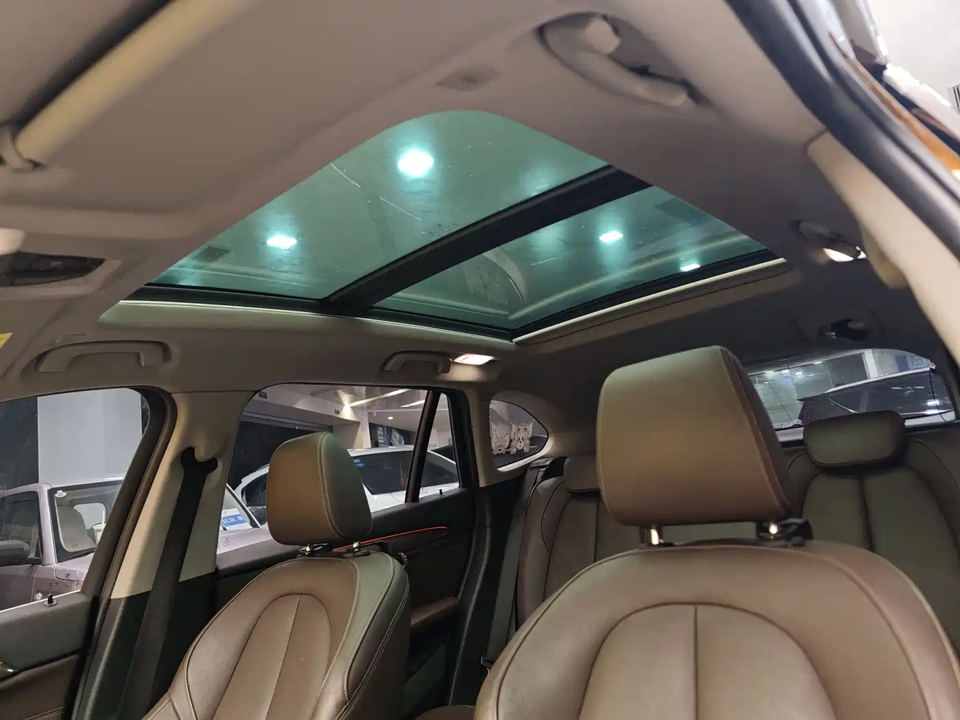 BMW X1 2016 sDrive18Li Luxury Model фото 12