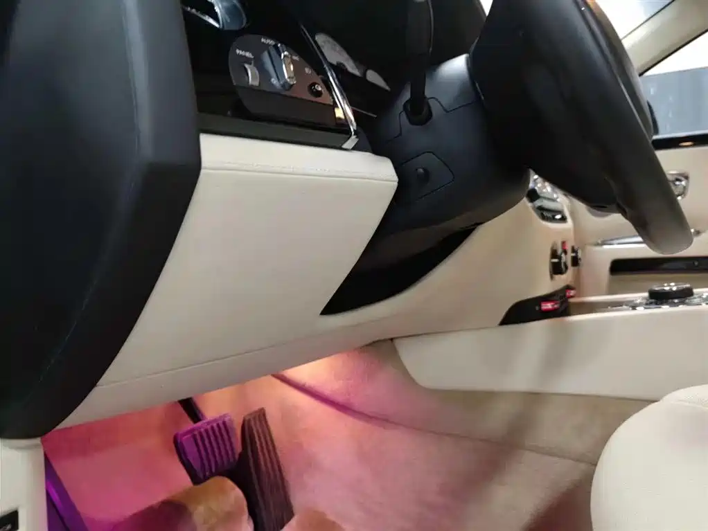 Фото 3 - Rolls-Royce Ghost