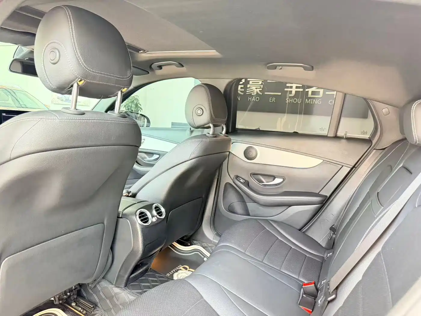 Mercedes-Benz GLC Coupe 2019 GLC 200 4MATIC Coupe SUV фото 7