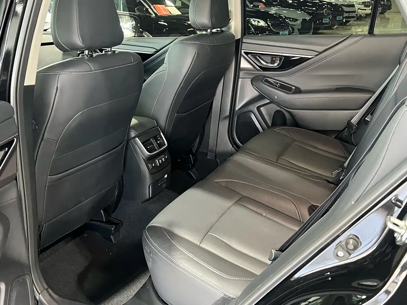 SUBARU OUTBACK