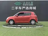Фото 19 - Suzuki Swift