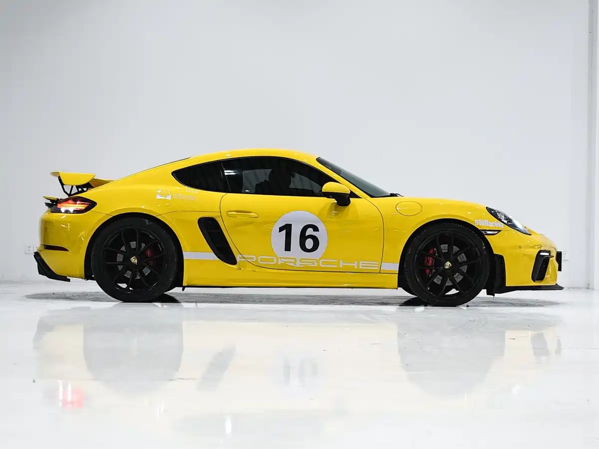 Porsche 718 2018 Cayman 2.0T фото 4