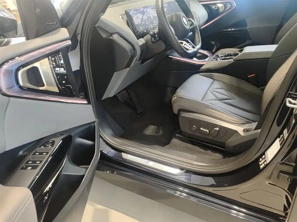 BMW X3 2025 xDrive30L Premium M Sport Package фото 23