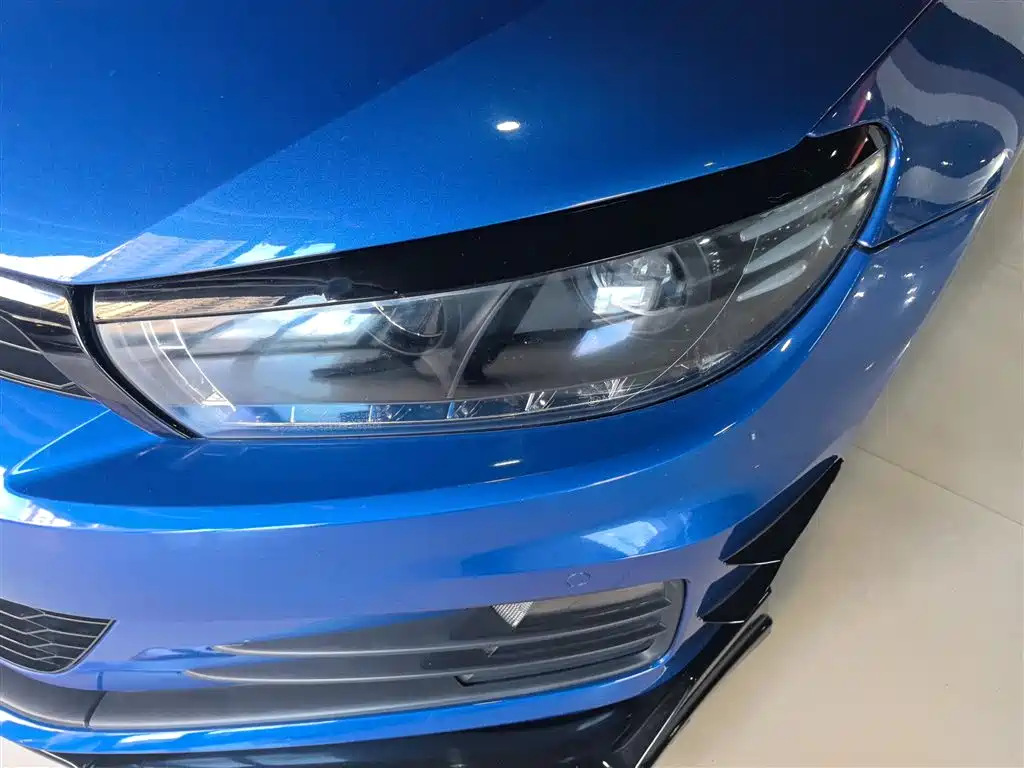 Volkswagen Scirocco 2015 1.4TSI Trend Edition фото 18