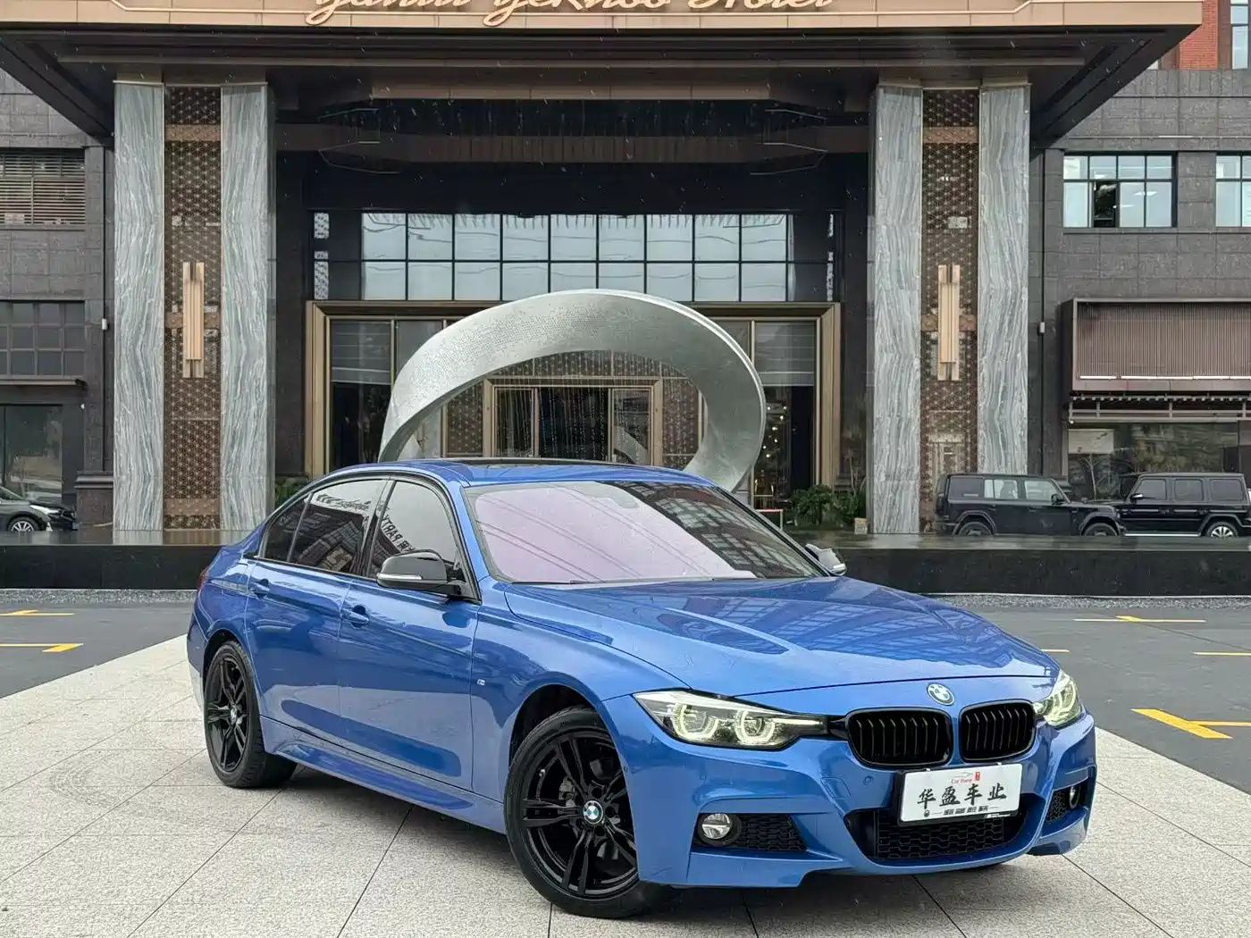 BMW 3 Series 2019 320Li M Sport Black Night Edition фото 3