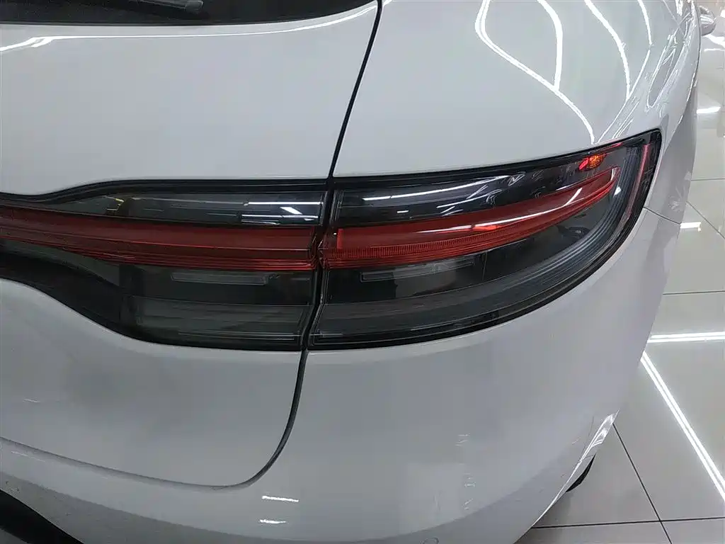 Porsche Macan 2021 Macan 2.0T фото 23