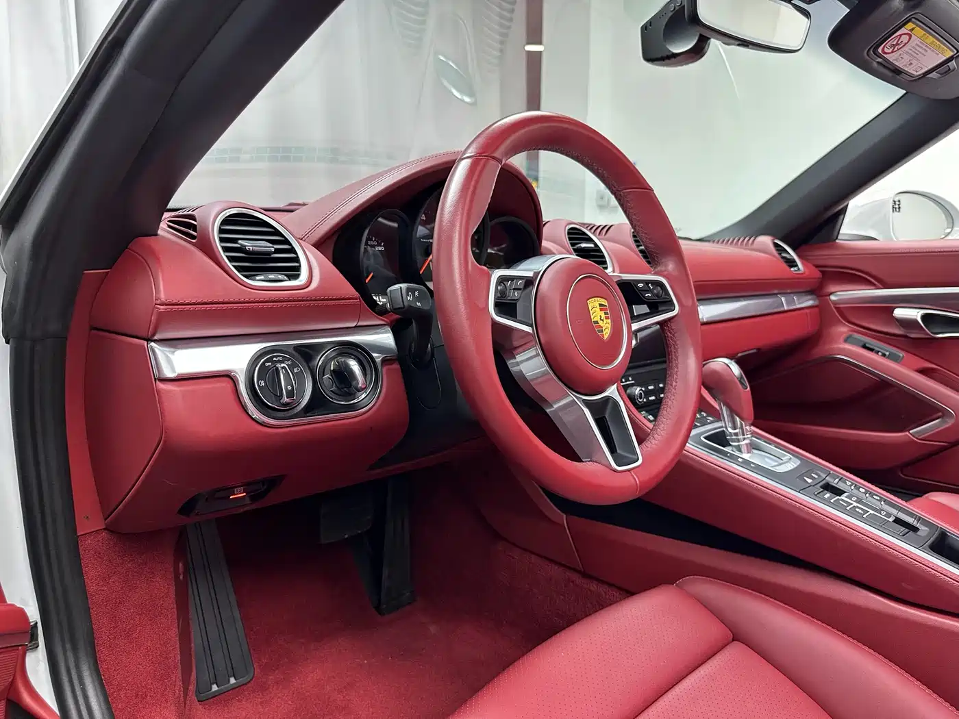 Porsche 718 2022 Boxster 2.0T фото 5