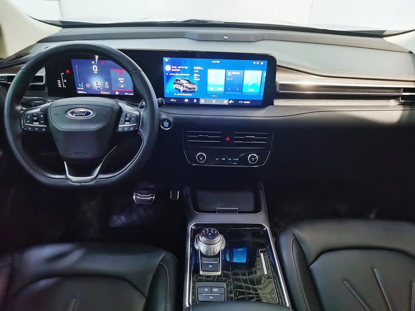 Фото 18 - Ford Edge