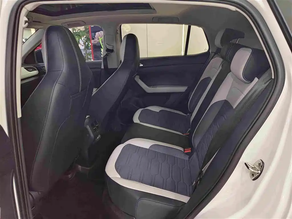 Volkswagen Tharu, миниатюра 5