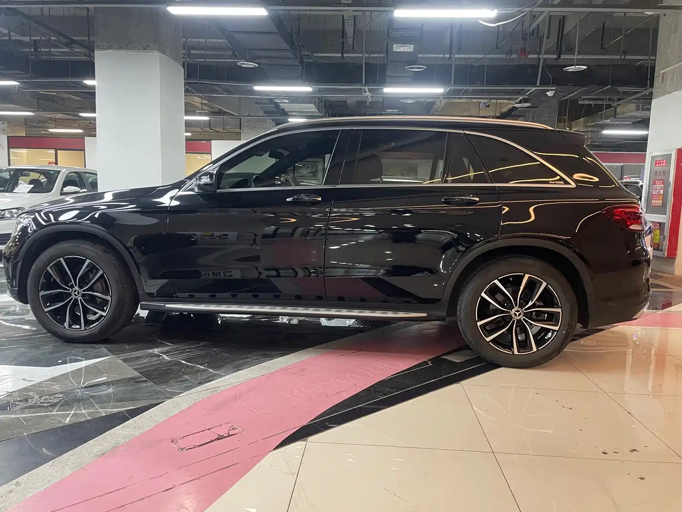 MERCEDES-BENZ GLC