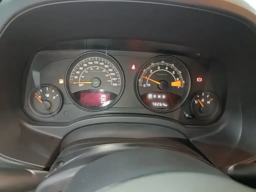 Jeep Patriot 2015 2014 2.4L Sport